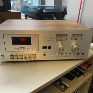 Akai CS-705d cassette deck
