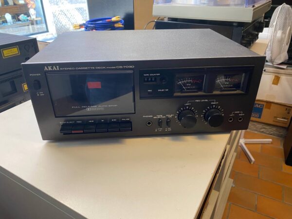 Akai CS-703d cassette deck