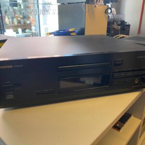 Onkyo DX-7711 Integra lettore CD